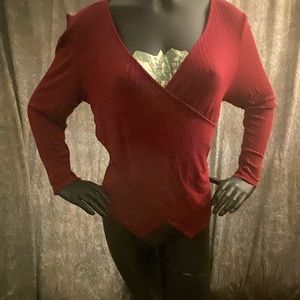 Fashion Nova. Cute, v-neck, wrap top. Comfy, ribbed material. Burgundy color.